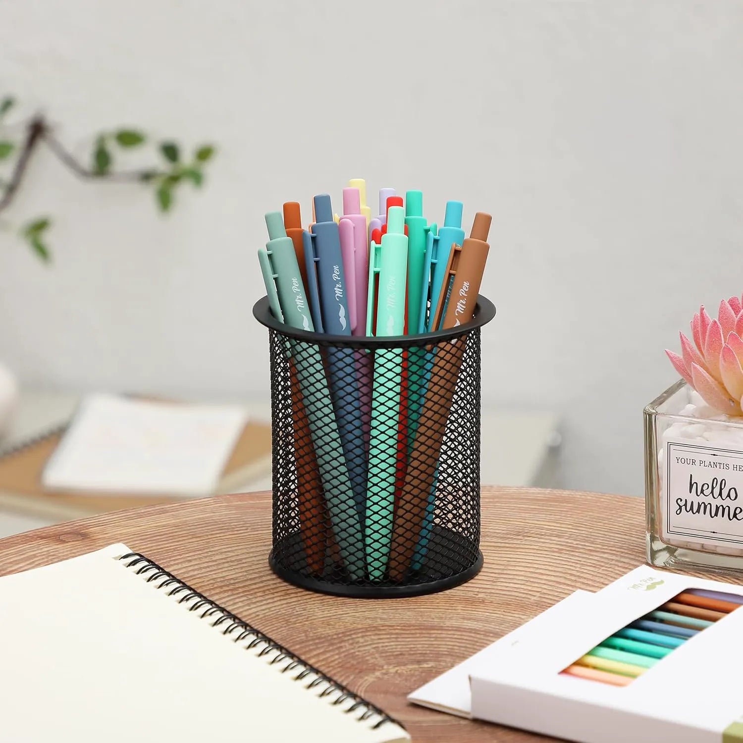 Retractable Gel Pens 12 Pack, Fine Point 0.7mm, Fast-Drying Assorted Colors, Cute Aesthetic Journaling Pens