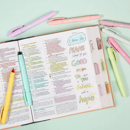 Gel Highlighters, 8 Pack, No-Bleed, Twist-Up Design, Sharpenable Tips, Smooth Glide, Perfect for Bible Pages